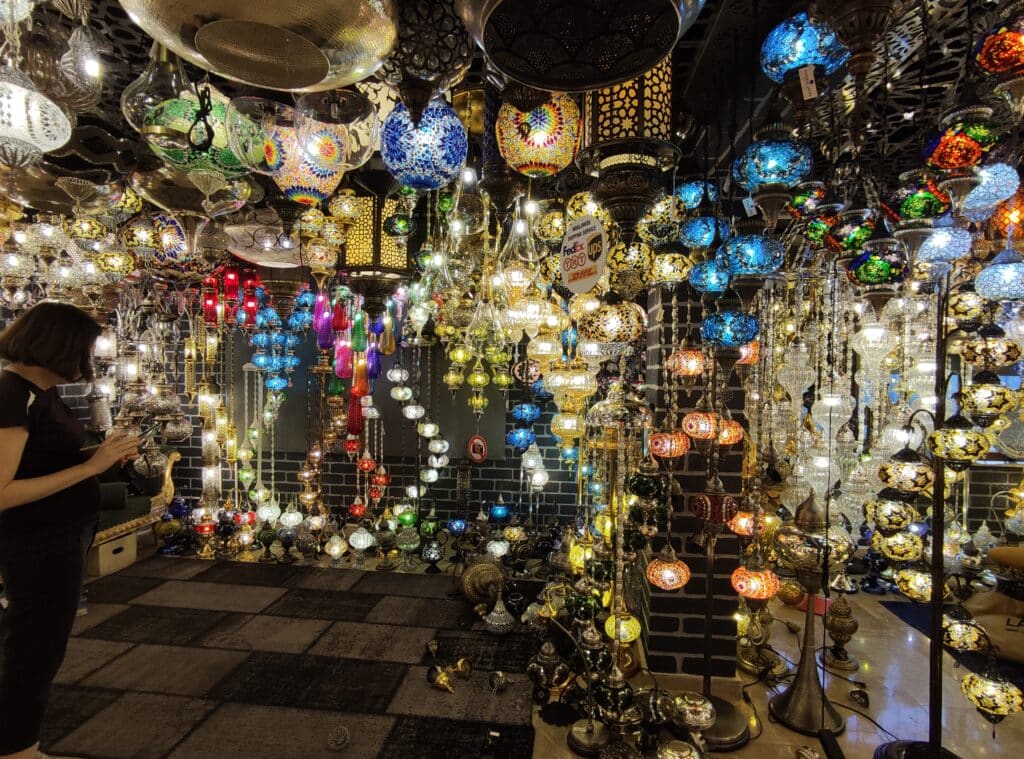 מנורות בגרנד בזאר באיסטנבול